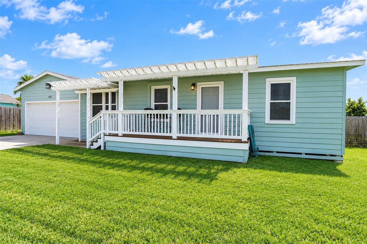 1322 Omohundro ST, photo 1 of 12, Rockport, Rockport, TX