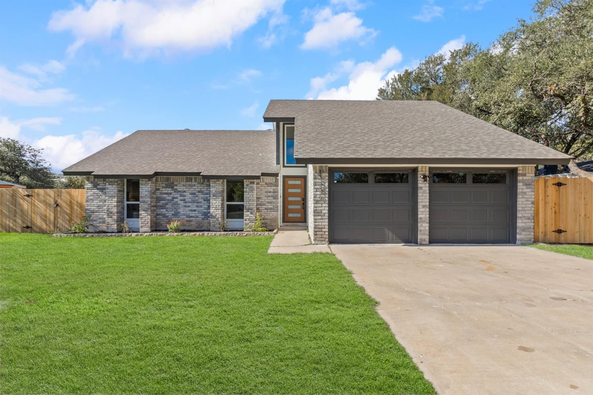 View 13226 Broadmeade Ave in Forest North Estates Ph 3 13226 Broadmeade Ave - front exterior - Luxury home in Forest North Estates Ph 3, Austin, TX