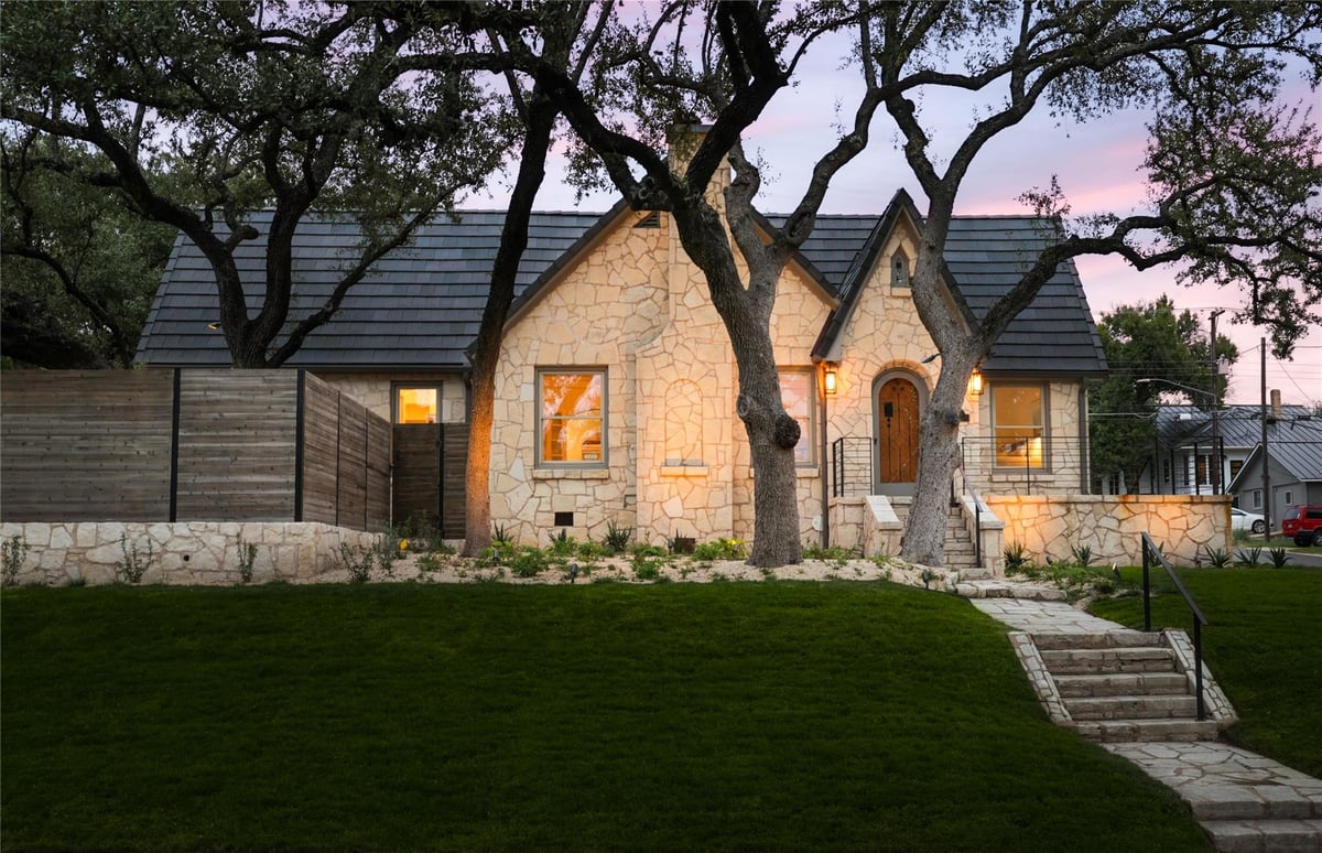 View 1323 Alta Vista Ave in Travis Heights 1323 Alta Vista Ave - front exterior - Luxury home in Travis Heights, Austin, TX