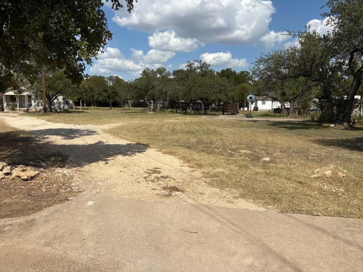 View 1325 Old Austin Rock RD in St Williams Church 1325 Old Austin Rock RD - property photo 1 - Luxury lot in St Williams Church, Round Rock, TX