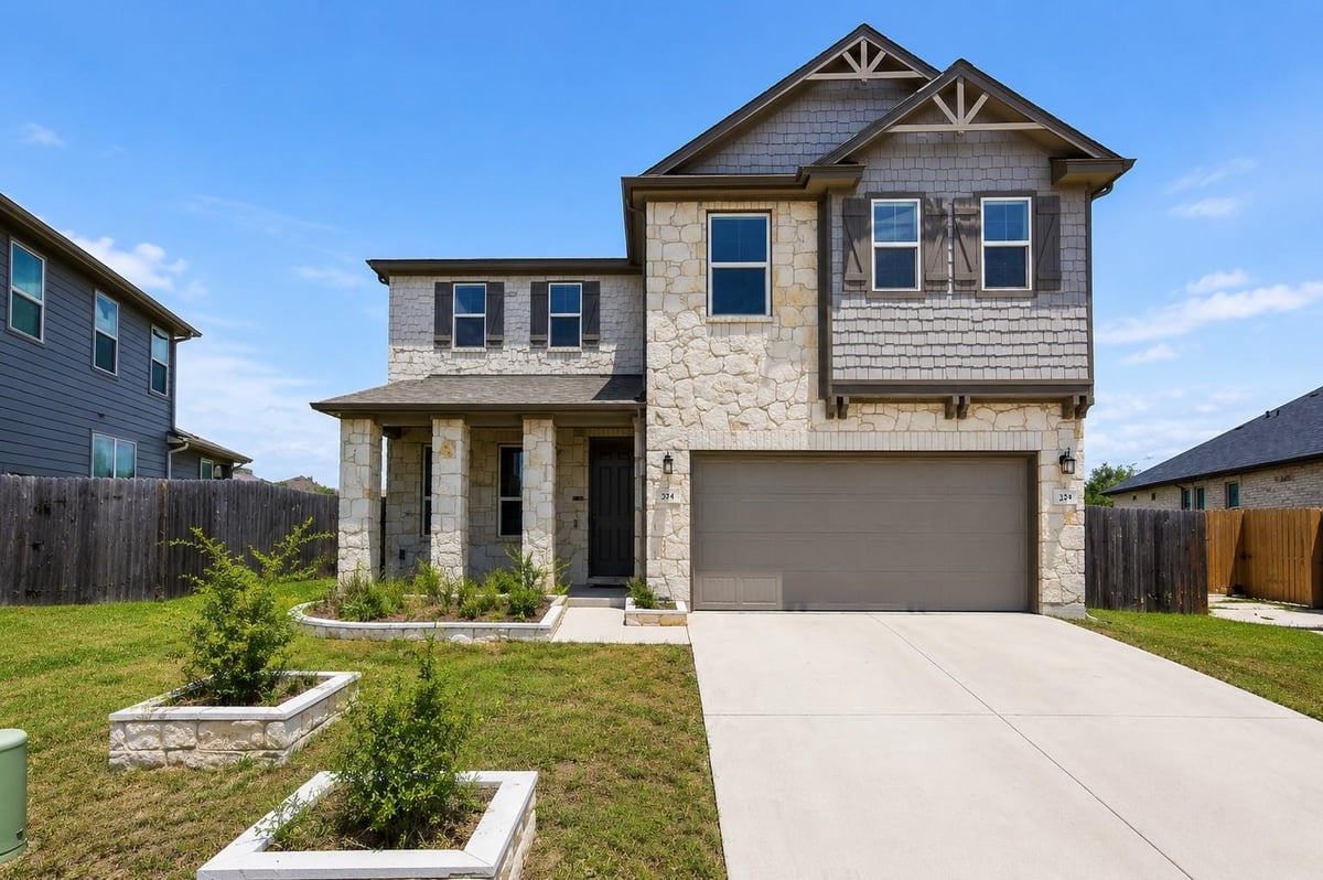 133 Vinca Minor CV - front exterior - Luxury home in Maple Creek, Georgetown, TX