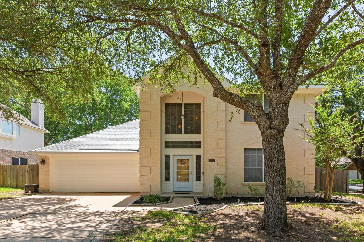 View 13301 Slow Poke DR in Scofield Farms Ph 08 Sec 01 13301 Slow Poke DR - front exterior - Luxury home in Scofield Farms Ph 08 Sec 01, Austin, TX