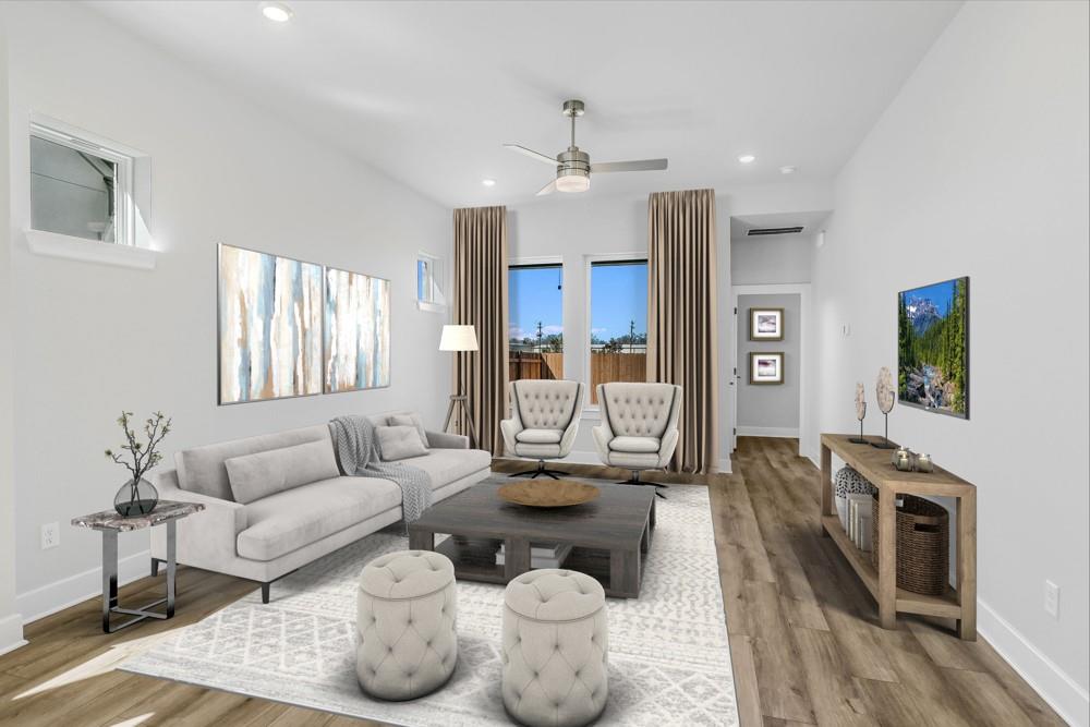 Living area at 1336 Hartley Dr - 5 bed 4 bath home