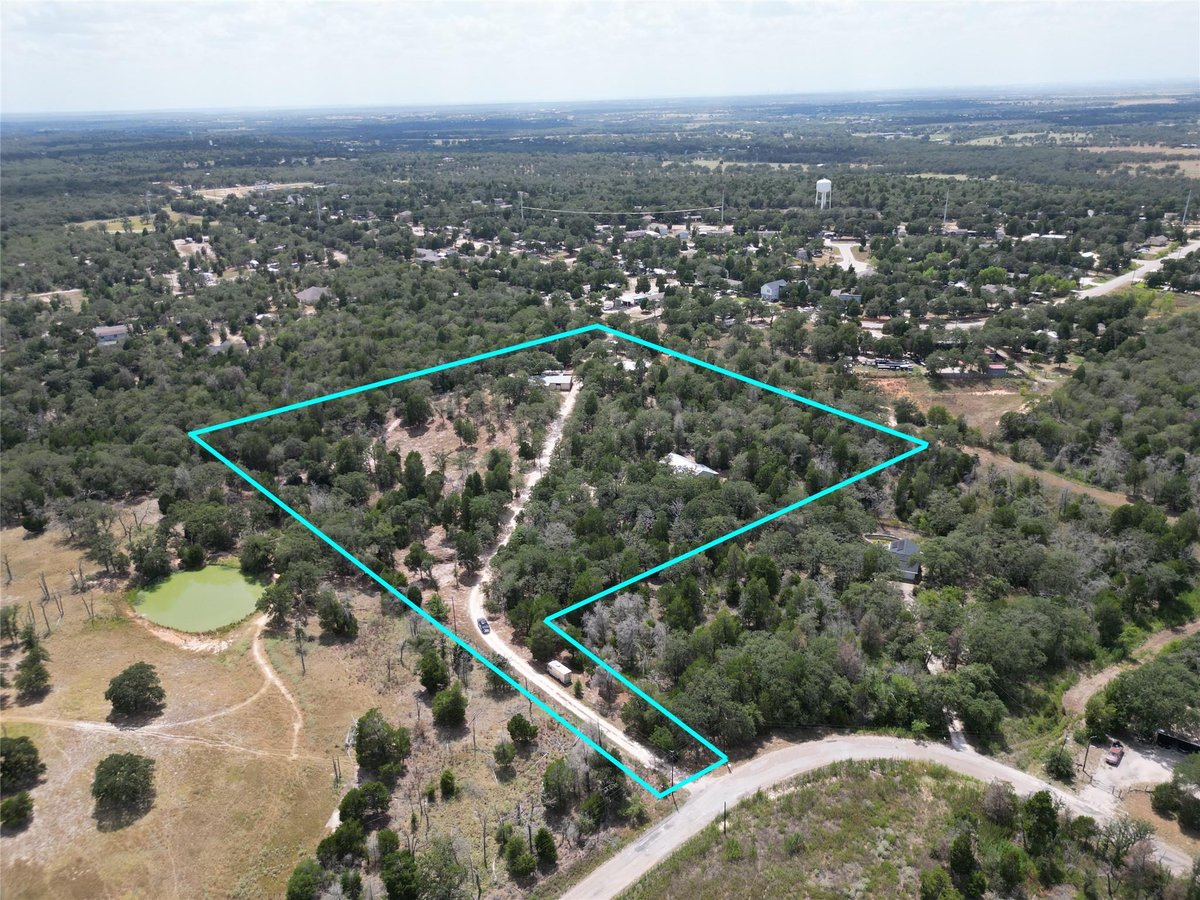 View 134 Elgin Woods LN in Elgin Woods 134 Elgin Woods LN - property photo 1 - Luxury home in Elgin Woods, Elgin, TX