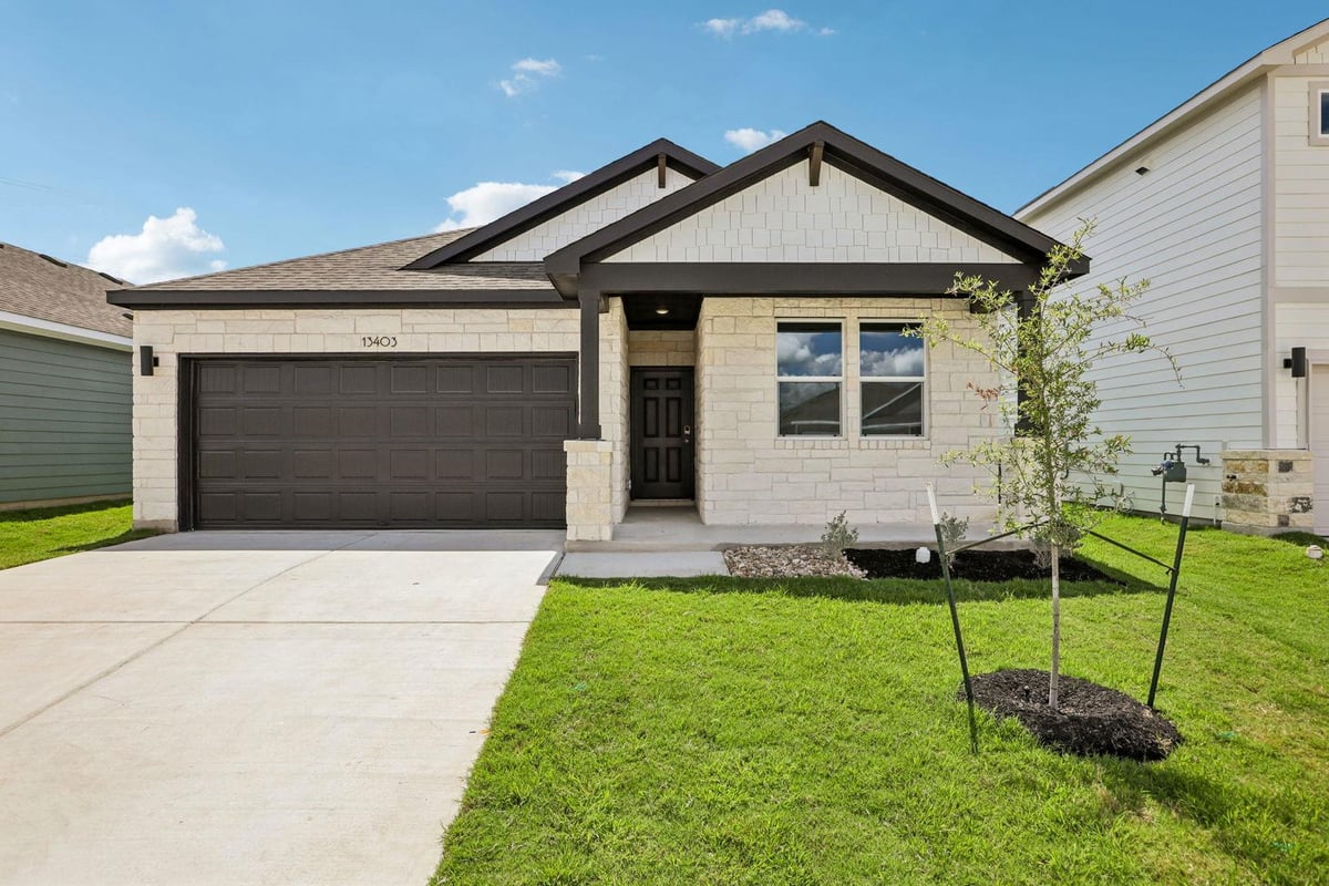 View 13403 Final Turn DR in Stallion Run 13403 Final Turn DR - property photo 1 - Luxury home in Stallion Run, Buda, TX