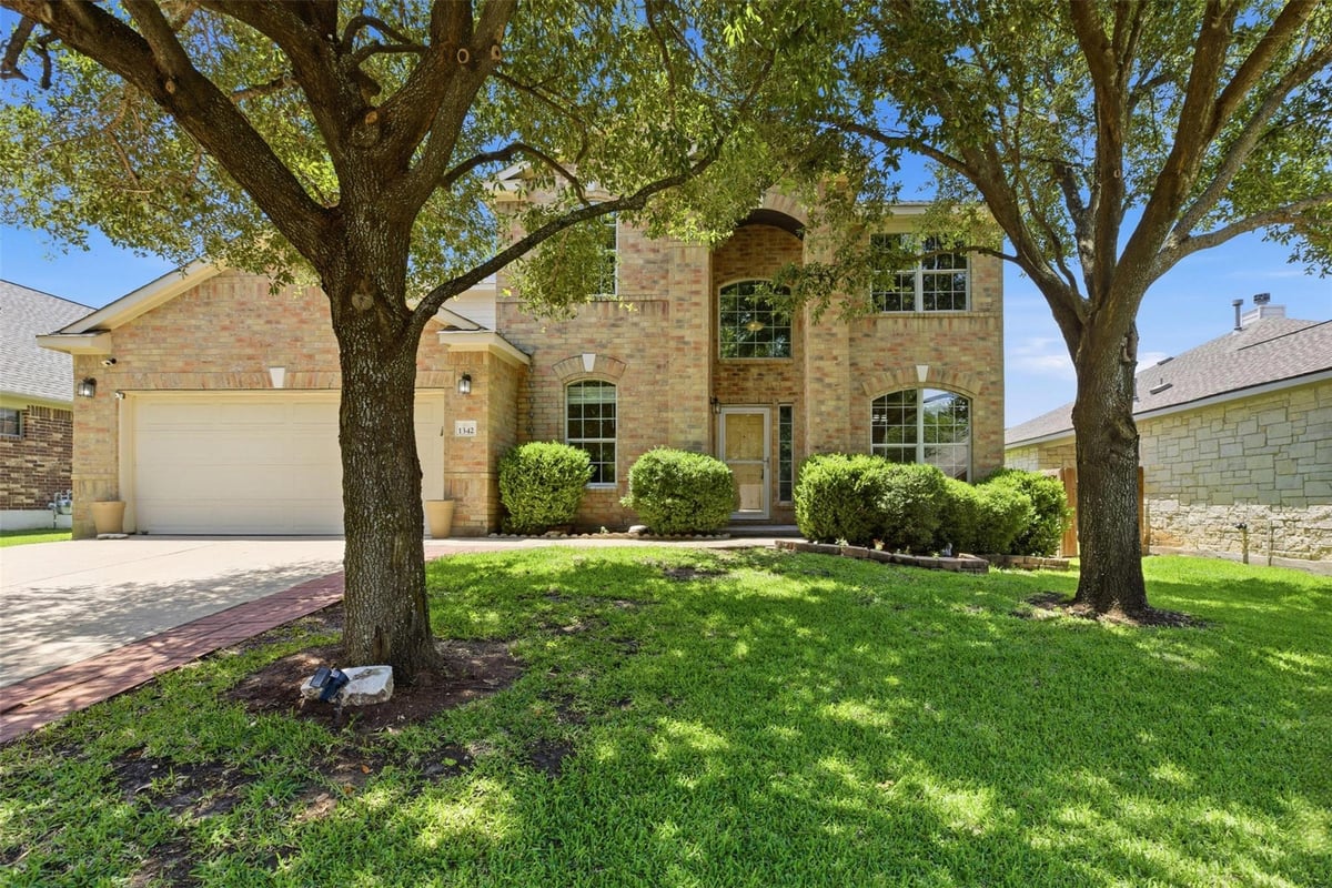 1342 Clary Sage LOOP - front exterior - Luxury home in Shadow Pointe Ph 02, Round Rock, TX