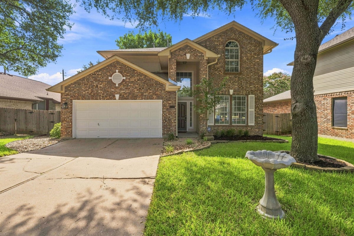 View 13425 Equestrian CV in Scofield Farms Phs 8 Sec 1 13425 Equestrian CV - property photo 1 - Luxury home in Scofield Farms Phs 8 Sec 1, Austin, TX