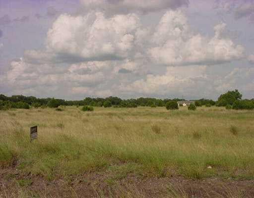 View 1346 Cedar Pass Rd 1346 Cedar Pass Rd - front exterior - Luxury lot in Driftwood, TX