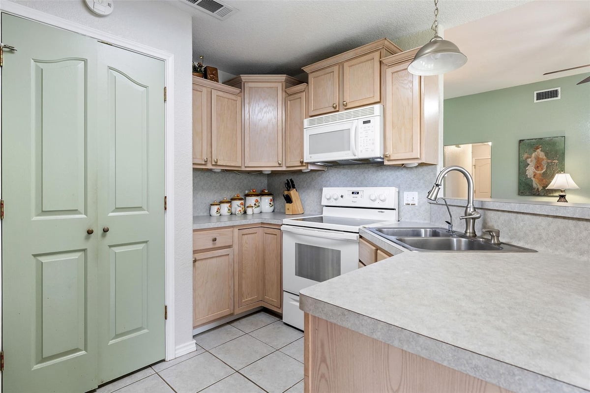 Primary bedroom at 135 Barton Rd - 3 bed 2 bath home