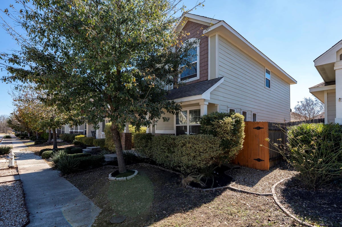 Kitchen at 135 Wainscot Oak Way - 3 bed 2 bath home