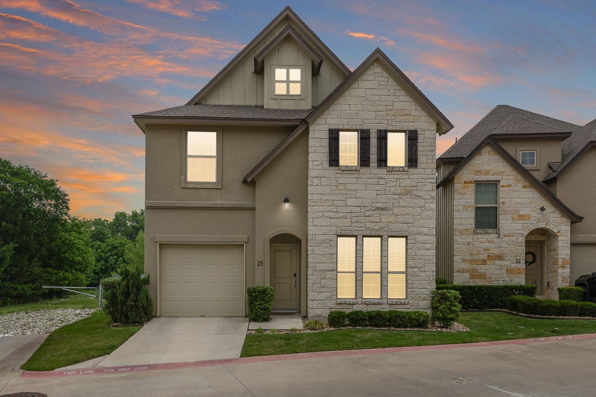 View 13501 Metric Blvd Unit #25 in Scofield Farms Mdws Condo 13501 Metric Blvd Unit #25 - front exterior - Luxury home in Scofield Farms Mdws Condo, Austin, TX