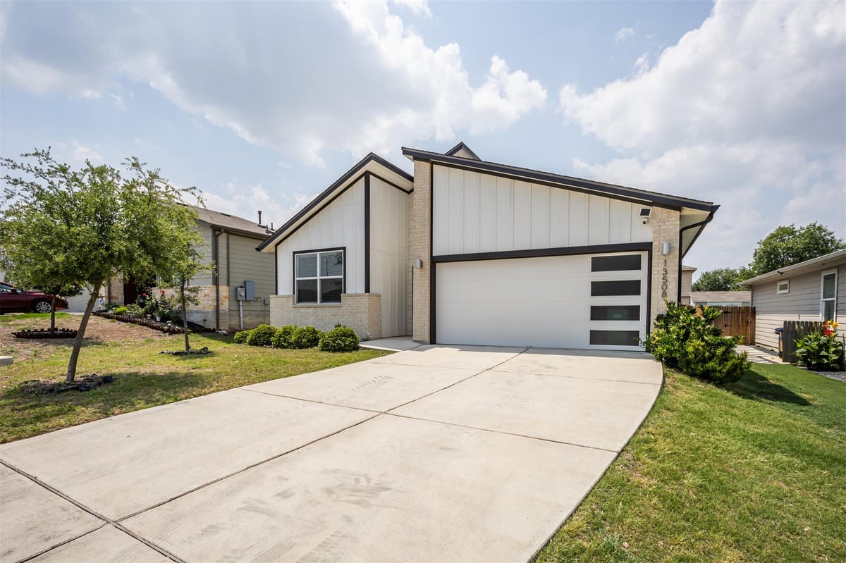 View 13508 Clerk St in Cantarra Meadow 13508 Clerk St - front exterior - Luxury home in Cantarra Meadow, Pflugerville, TX