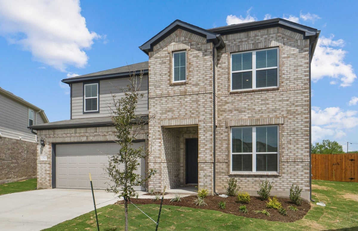 Living area at 13520 Cerro Castellan Trce - 5 bed 3 bath home