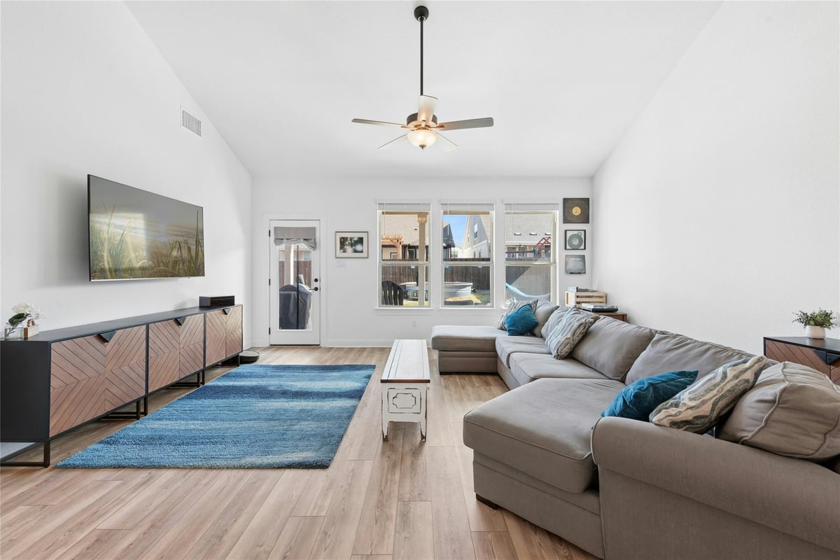 Primary bedroom at 136 Banyon Dr - 4 bed 3 bath home