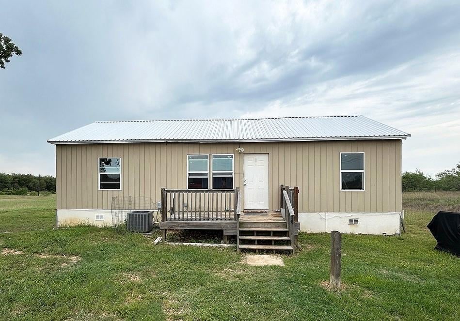 View 136 Fm 2239 Rd in McCollum, Elias 136 Fm 2239 Rd - front exterior - Luxury home in McCollum, Elias, Paige, TX