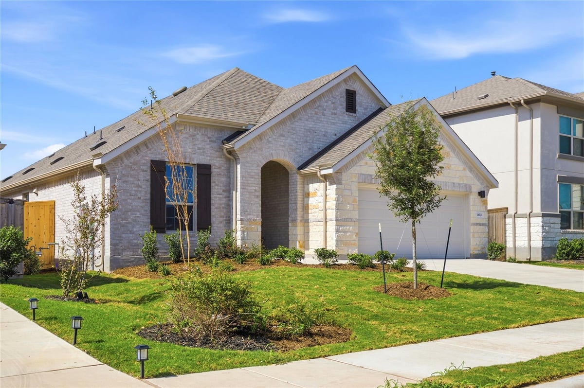 View 13612 Endless Narrow LN in Elgin 13612 Endless Narrow LN, photo 1 of 38, Elgin, Elgin, TX