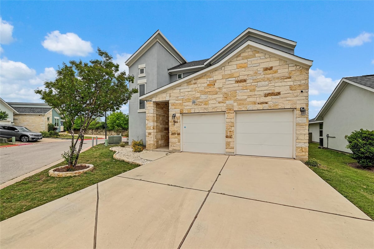 Living area at 13701 Ronald W Reagan Blvd Unit #68 - 3 bed 2 bath home