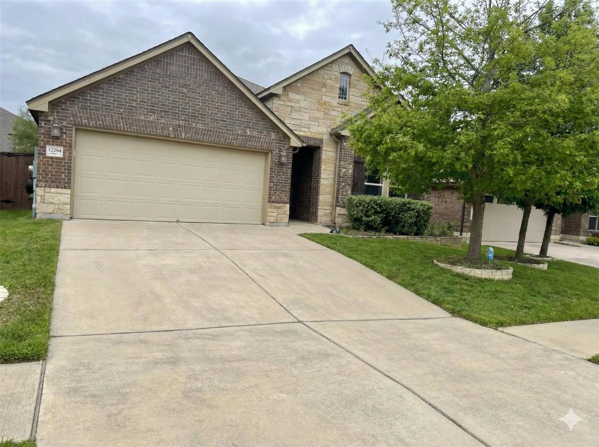 View 13704 Camp Comfort LN in Avery Station Sec Ii-A 13704 Camp Comfort LN - property photo 1 - Luxury home in Avery Station Sec Ii-A, Austin, TX