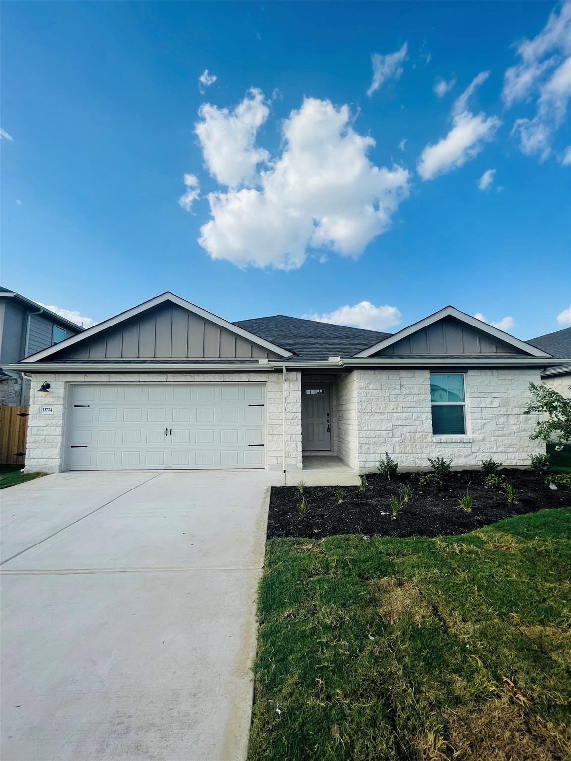 13724 Heartland DR, photo 1, Manor, Manor, TX
