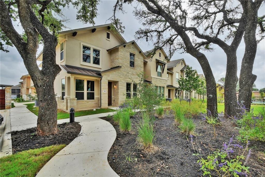 Living area at 13800 Lyndhurst St Unit #304 - 3 bed 2 bath home