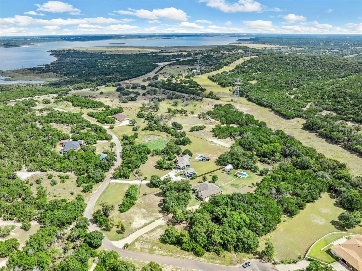 View 1386 Windy Hl in Windy Hill Ranch Sub R 1386 Windy Hl - front exterior - Luxury lot in Windy Hill Ranch Sub R, Salado, TX