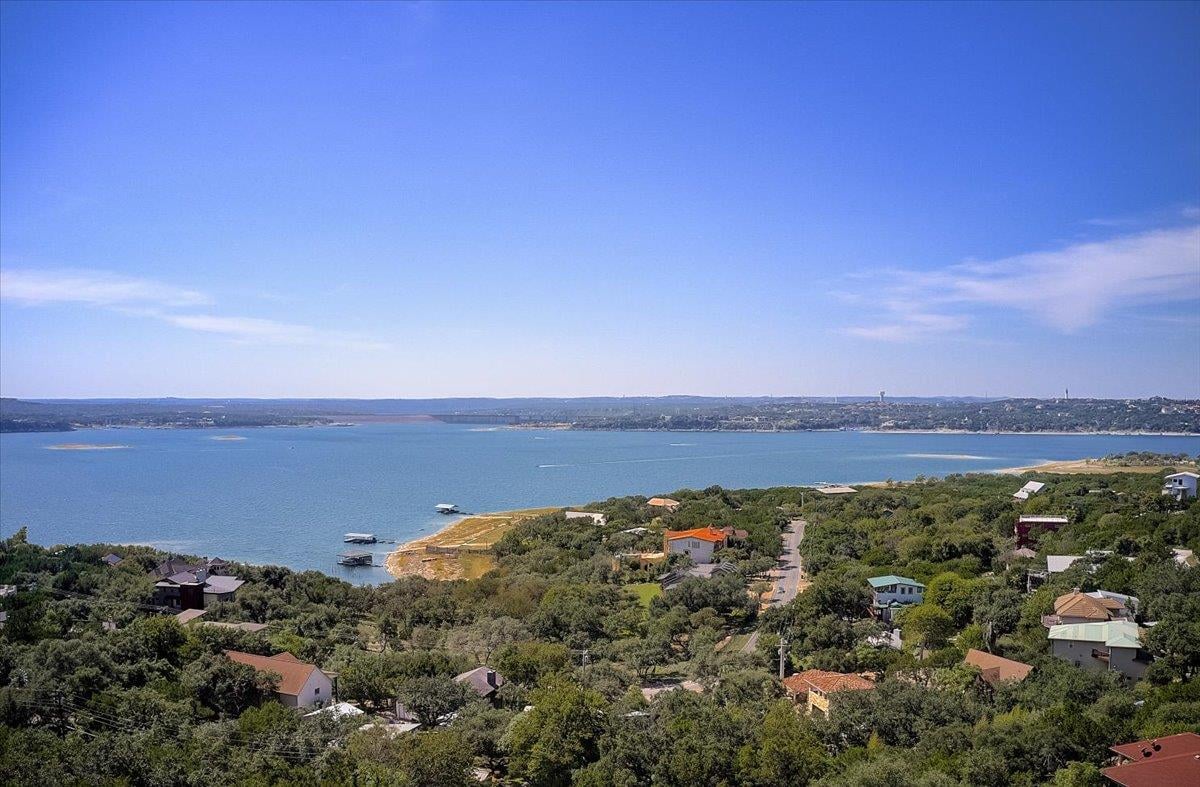 View 13908 Skyline Dr in Comanche Trail 03 13908 Skyline Dr - front exterior - Luxury lot in Comanche Trail 03, Austin, TX