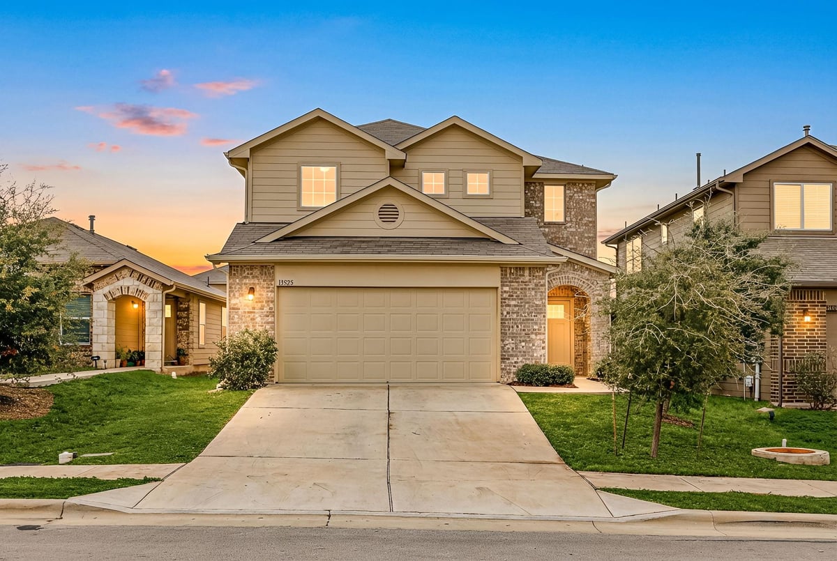 View 13925 Heywood Dr in Cantarra 13925 Heywood Dr - front exterior - Luxury home in Cantarra, Pflugerville, TX