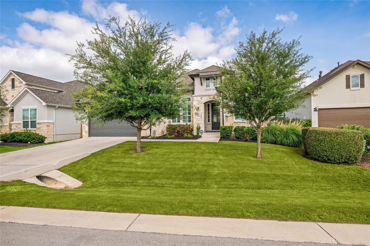 View 1397 Pink Granite BLVD in Arrowhead Ranch Ph 4 1397 Pink Granite BLVD - property photo 1 - Luxury home in Arrowhead Ranch Ph 4, Dripping Springs, TX