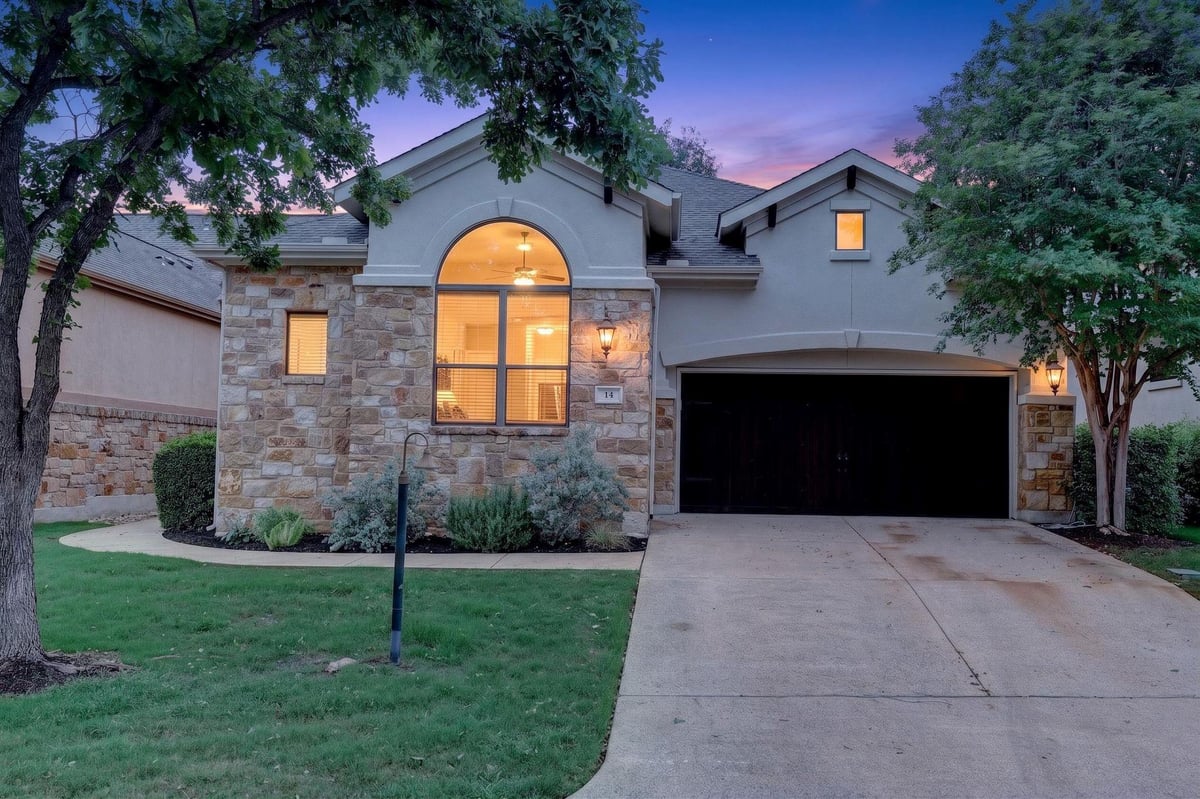 View 14 PRESTONWOOD Cir in Boulevard At Lakeway 14 PRESTONWOOD Cir - property photo 1 - Luxury home in Boulevard At Lakeway, Lakeway, TX