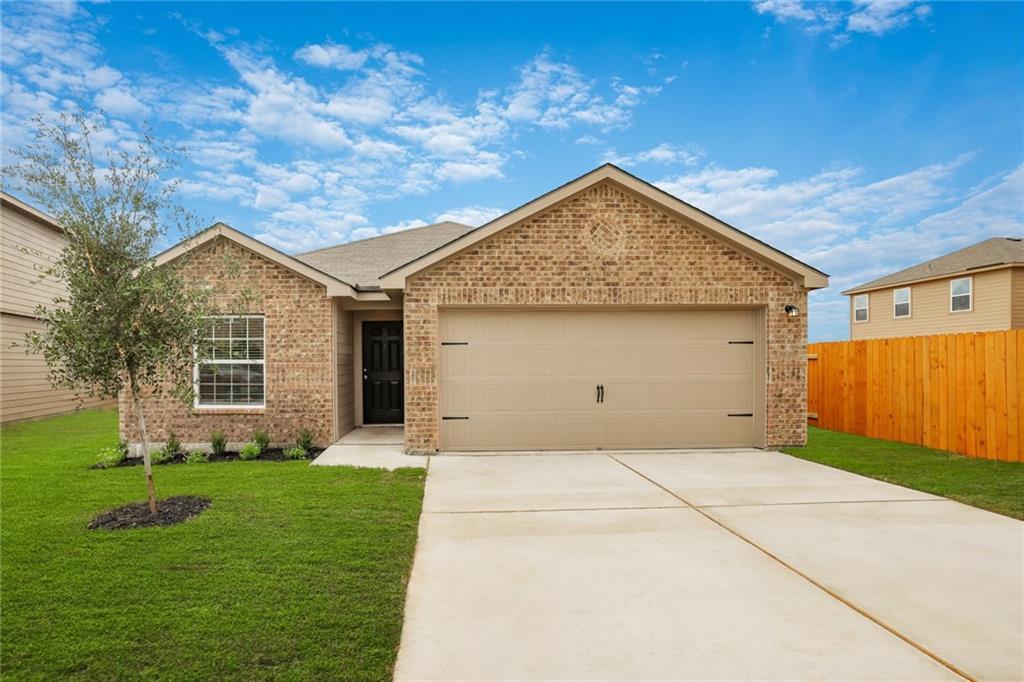 View 140 Allington Cir in Stonebridge Crossing 140 Allington Cir - front exterior - Luxury home in Stonebridge Crossing, Jarrell, TX
