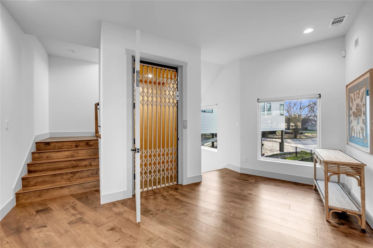 Primary bedroom at 140 Riverbend - 6 bed 4 bath home