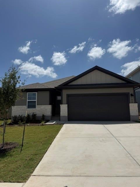 View 140 Woodbrook DR in Travena 140 Woodbrook DR - front exterior - Luxury home in Travena, Georgetown, TX