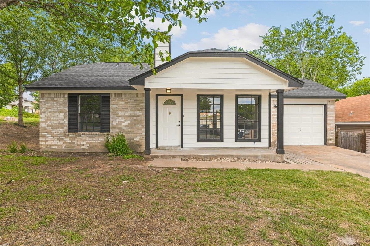 View 1400 Brixham CV in Copperfield Sec 01 Ph B 1400 Brixham CV - front exterior - Luxury home in Copperfield Sec 01 Ph B, Austin, TX