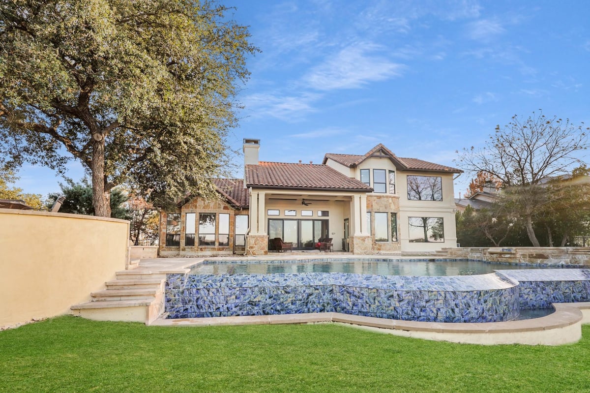 View 1400 Watercliffe Dr in Waterford On Lake Travis Sec. 3 1400 Watercliffe Dr - front exterior - Luxury home in Waterford On Lake Travis Sec. 3, Lago Vista, TX