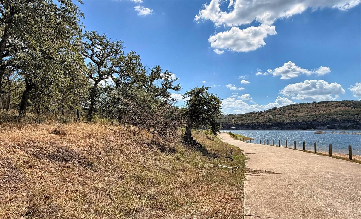 View 1401 Emerald RD in Lago Vista 1401 Emerald RD, photo 1 of 12, Lago Vista, Lago Vista, TX