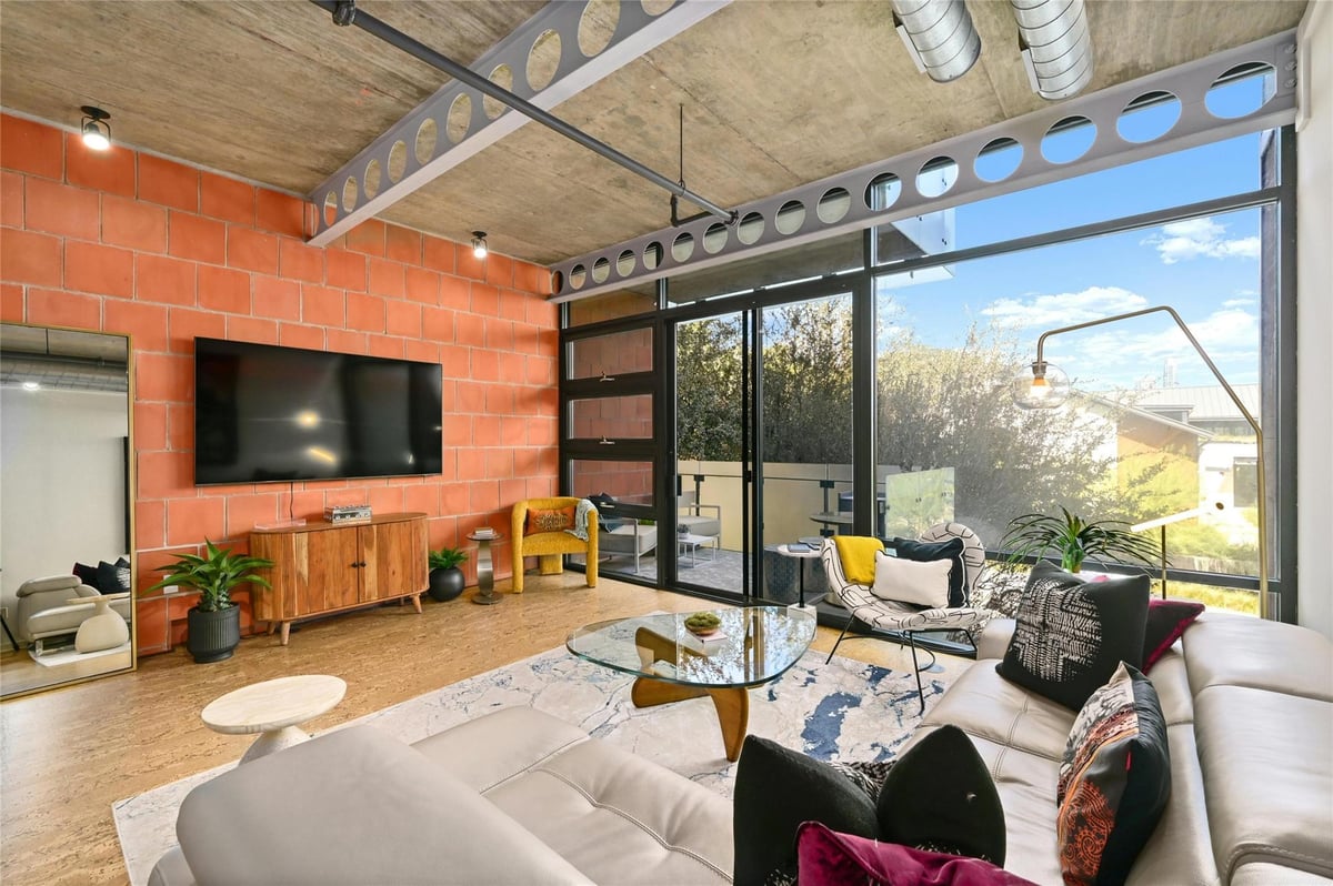 View 1401 Eva ST Unit #202 in 04 Flats Condo Amd 1401 Eva ST Unit #202 - property photo 1 - Luxury home in 04 Flats Condo Amd, Austin, TX