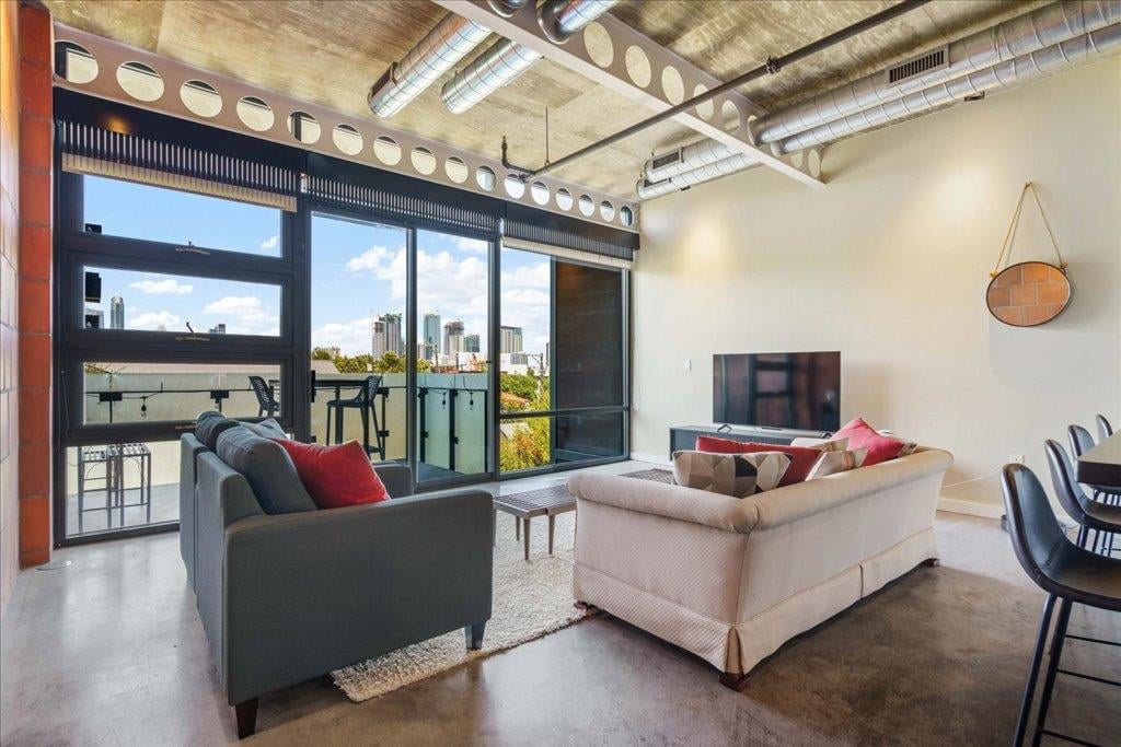 View 1401 Eva ST Unit #302 in 04 Flats Condo Amd 1401 Eva ST Unit #302 - property photo 1 - Luxury home in 04 Flats Condo Amd, Austin, TX