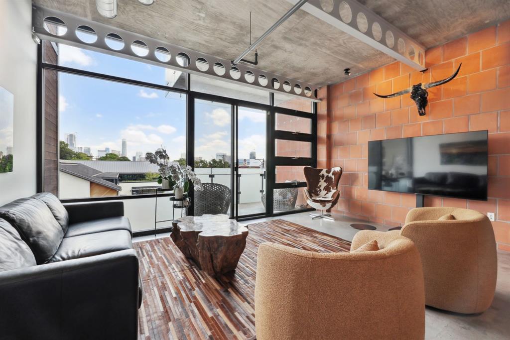 View 1401 Eva ST Unit #303 in 04 Flats Condo Amd 1401 Eva ST Unit #303 - property photo 1 - Luxury home in 04 Flats Condo Amd, Austin, TX