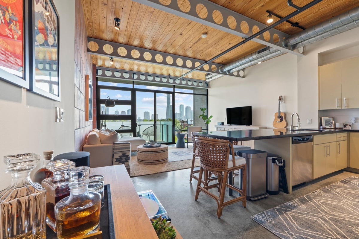 View 1401 Eva ST Unit #402 in 04 Flats Condo Amd 1401 Eva ST Unit #402 - front exterior - Luxury home in 04 Flats Condo Amd, Austin, TX