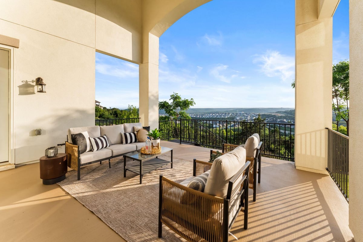 Living area at 1401 Siena Sunset Rd - 4 bed 3 bath home