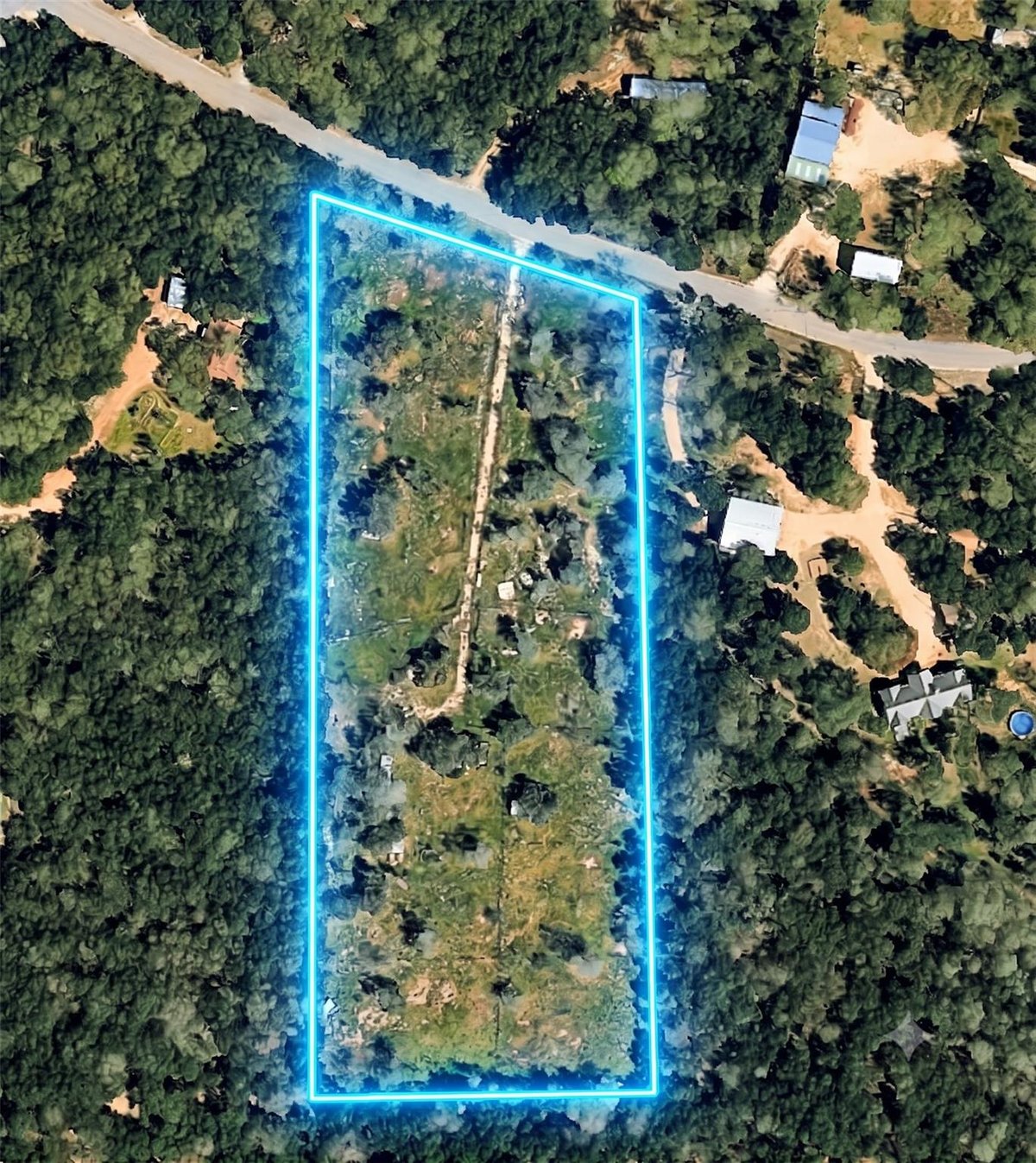 View 1401 Valley View RD in Burnett Ranch Sec 3 1401 Valley View RD - front exterior - Luxury lot in Burnett Ranch Sec 3, Wimberley, TX