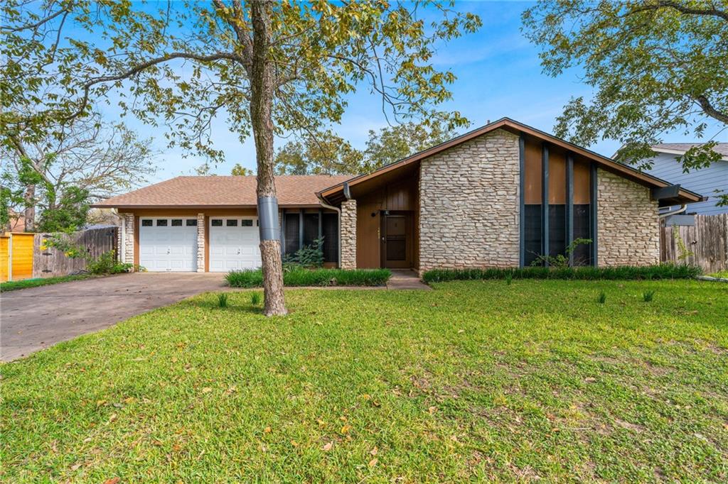 View 1402 Manford Hill Dr in Windsor Hills Sec 03 1402 Manford Hill Dr - front exterior - Luxury home in Windsor Hills Sec 03, Austin, TX