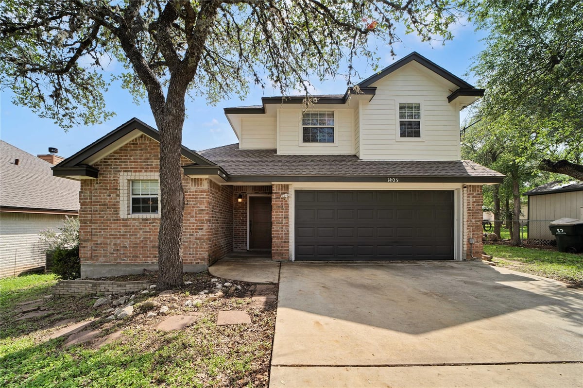 View 1405 Girard Ave in Z Williamson #3 1405 Girard Ave - front exterior - Luxury home in Z Williamson #3, San Marcos, TX