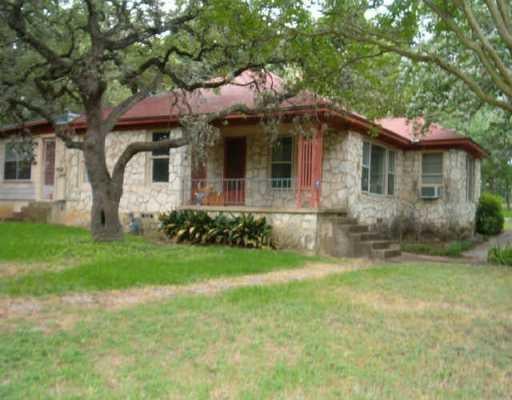 View 1405 Rabb in Peschka 1405 Rabb - property photo 1 - Luxury home in Peschka, Austin, TX