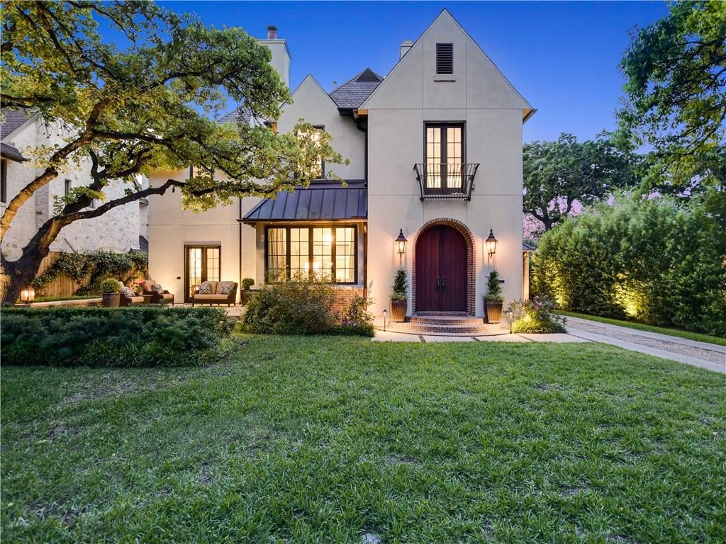 View 1406 Kent Ln in Tarrytown 1406 Kent Ln - property photo 1 - Luxury home in Tarrytown, Austin, TX