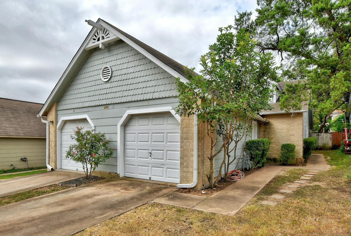 View 1407 Cinnamon Path Unit #B in Cinnamon Ridge 1407 Cinnamon Path Unit #B - front exterior - Luxury home in Cinnamon Ridge, Austin, TX