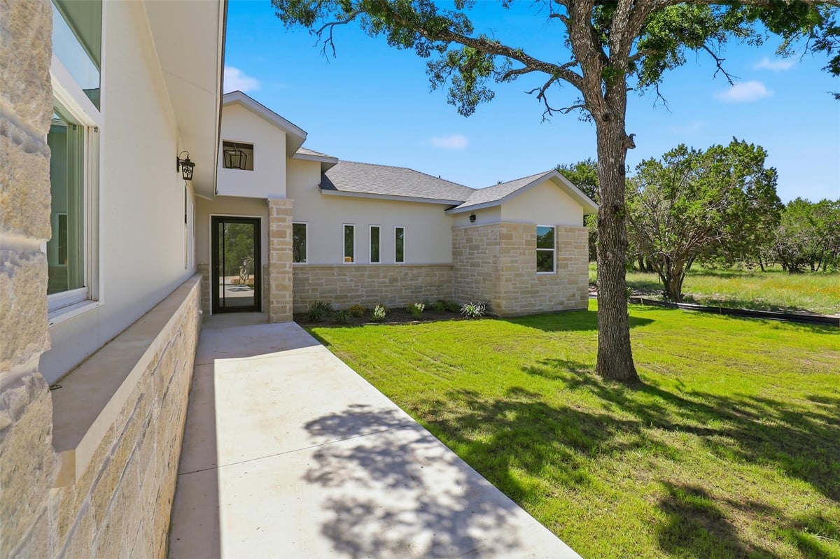 1407 Swallow, photo 1 of 33, Horseshoe Bay, Horseshoe Bay, TX