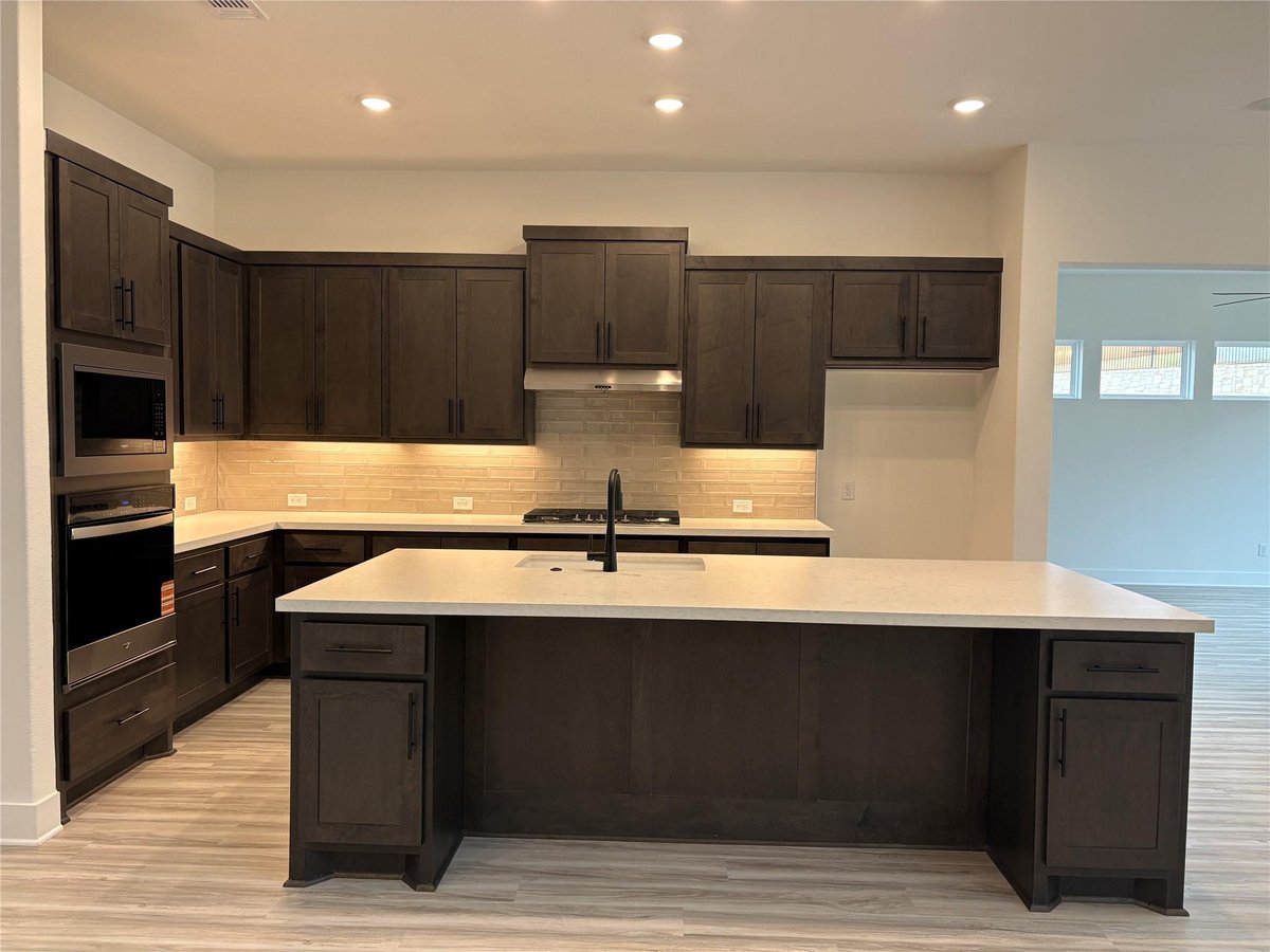 Bathroom at 1408 Jolie Rose Bnd - 4 bed 3 bath home