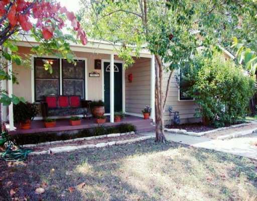 View 1411 BOULDIN Ave in Bouldin Creek 1411 BOULDIN Ave, photo 1, Bouldin Creek, Austin, TX