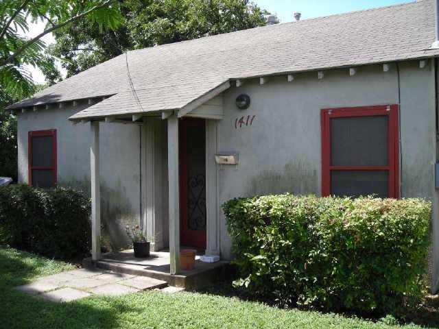 View 1411 W 51st ST 1411 W 51st ST - front exterior - Luxury lot in Austin, TX